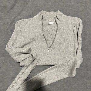 Aritiza Quarter Zip